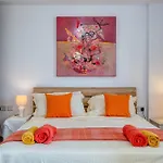 Stunning Heart Of St Julians Sleeps 4 Appartement *