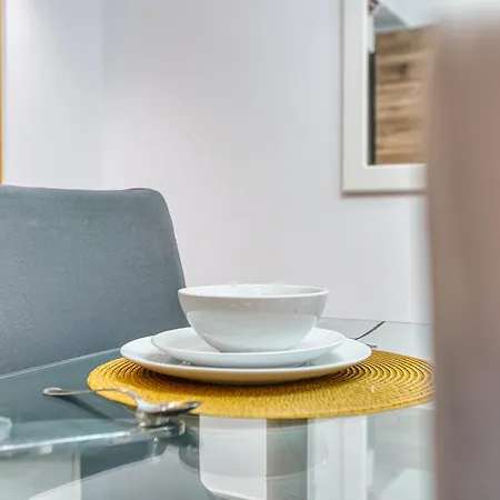 Apartment Stunning Heart Of St Julians Sleeps 4 *