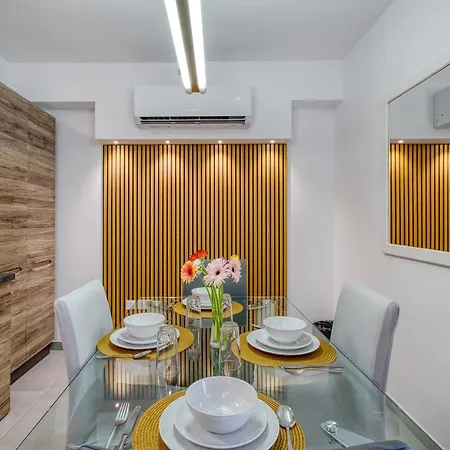 Stunning Heart Of St Julians Sleeps 4 アパート セント・ポールズ・ベイ