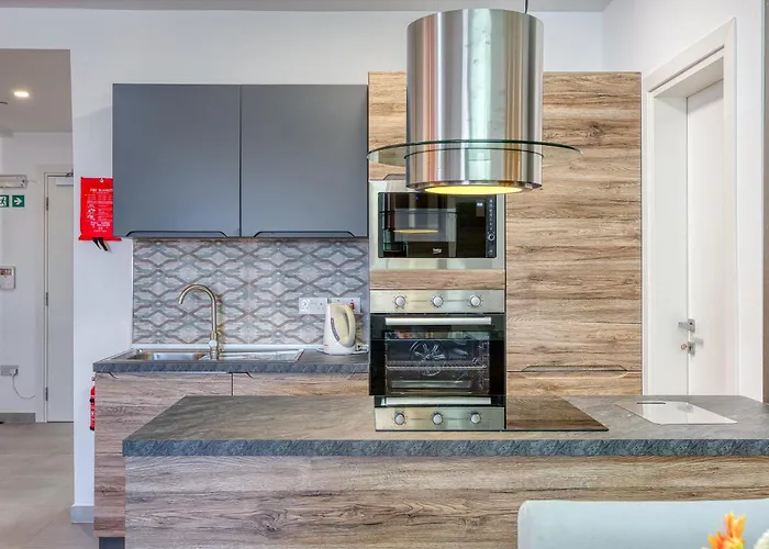 Stunning Heart Of St Julians Sleeps 4 Appartement San Pawl il-Baħar