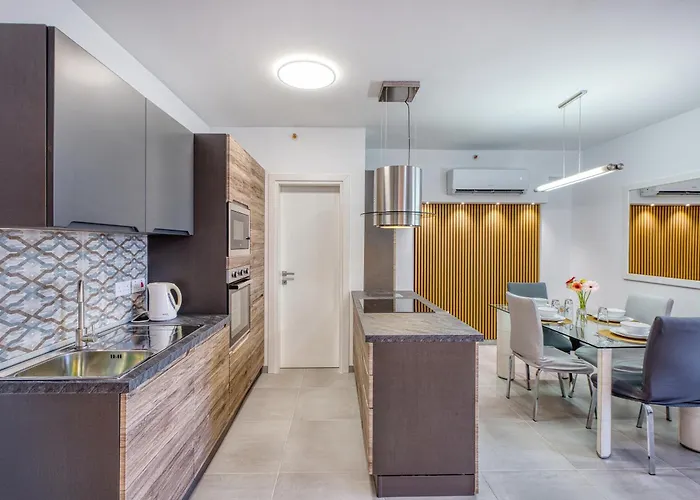 Appartement Stunning Heart Of St Julians Sleeps 4 *